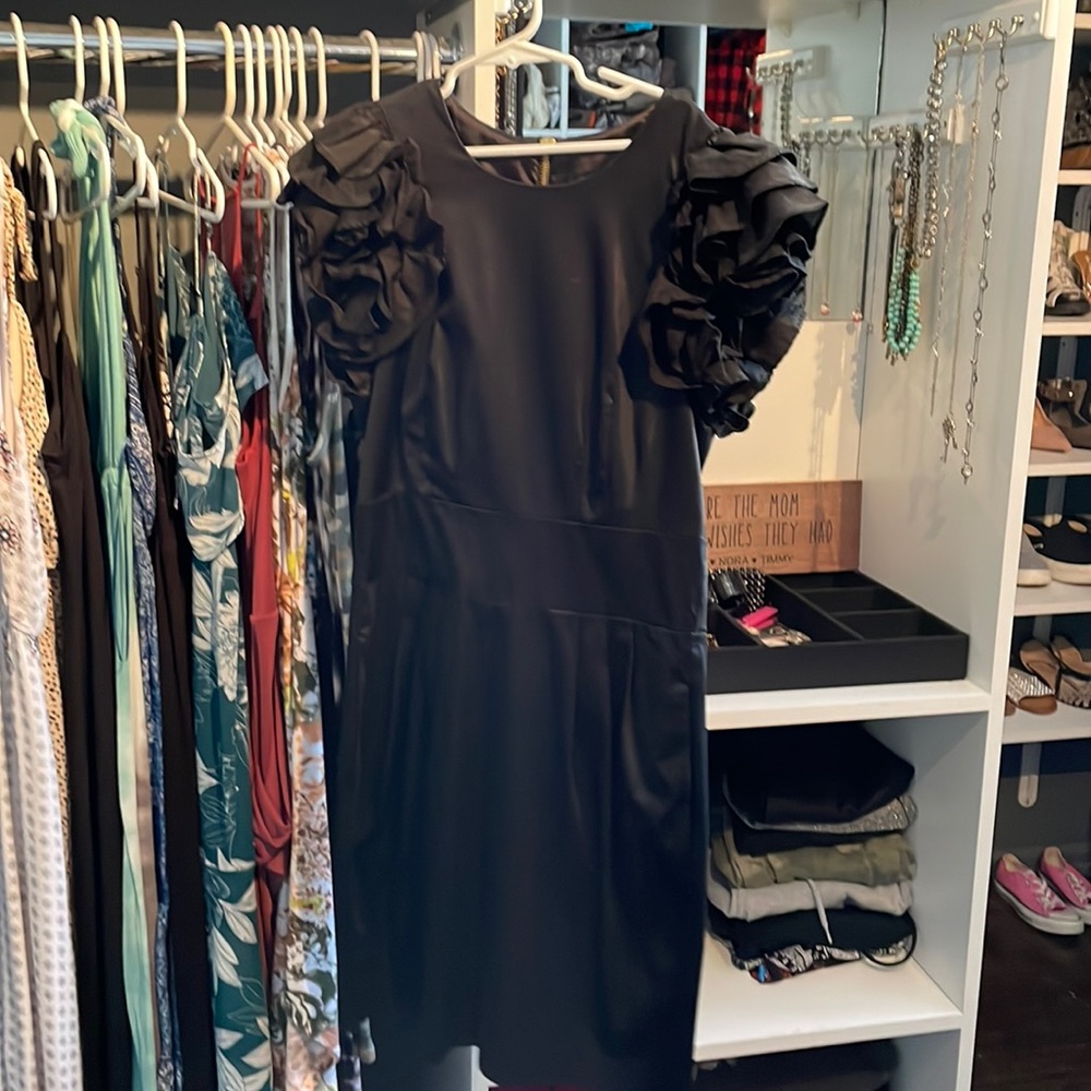 Bodycon French Connection black puffed sleeve dress